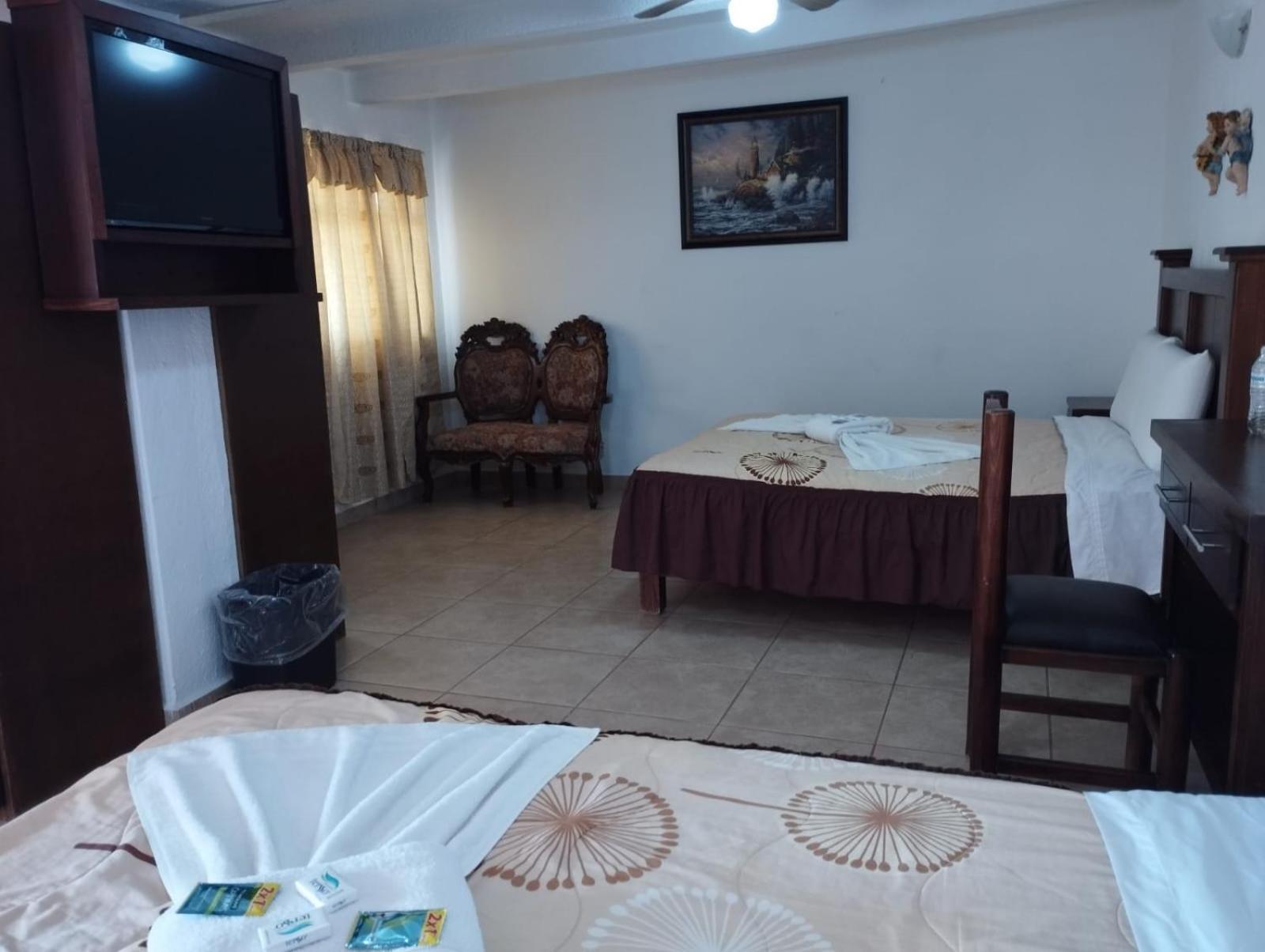 El Jardin Del Eden Hotel Текуискуиапан Екстериор снимка