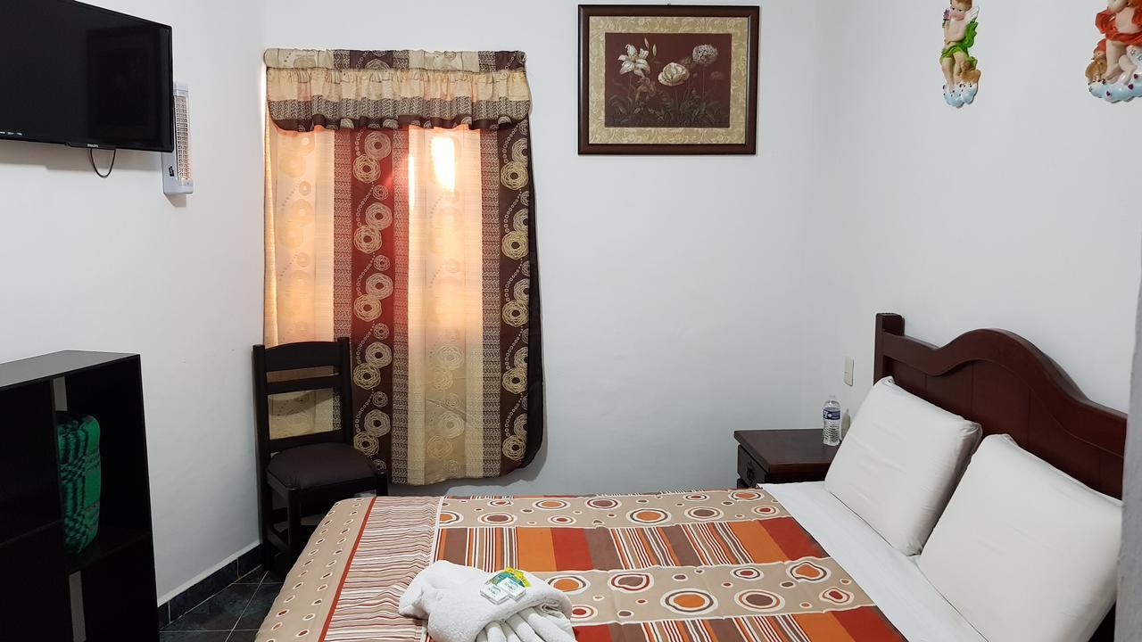 El Jardin Del Eden Hotel Текуискуиапан Екстериор снимка