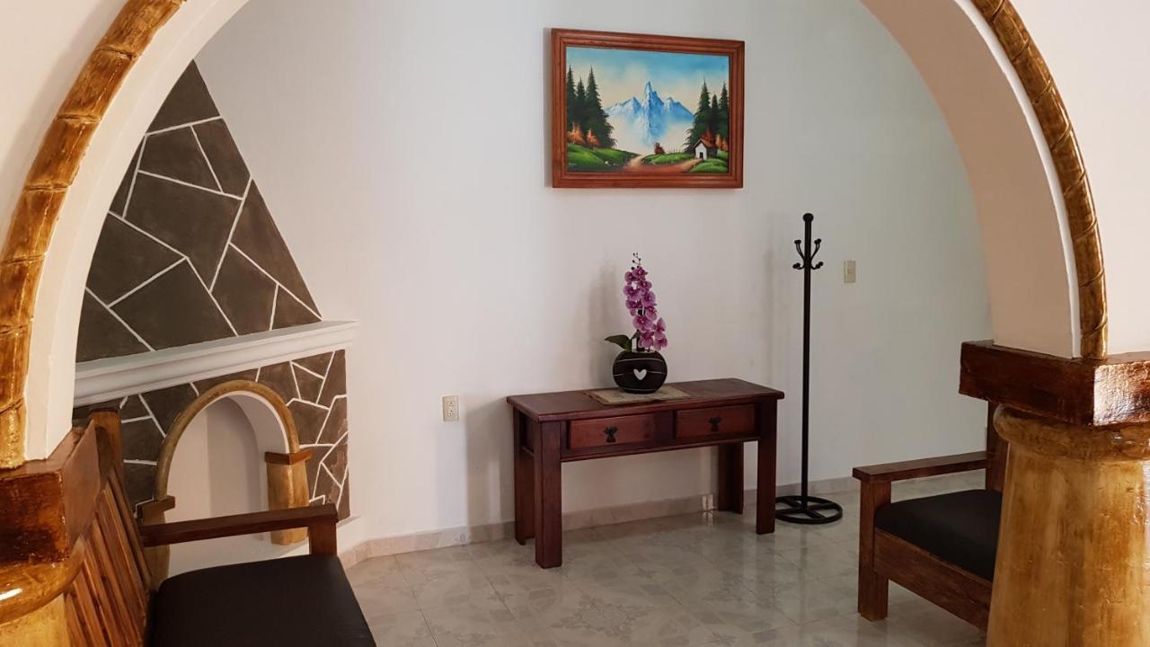 El Jardin Del Eden Hotel Текуискуиапан Екстериор снимка